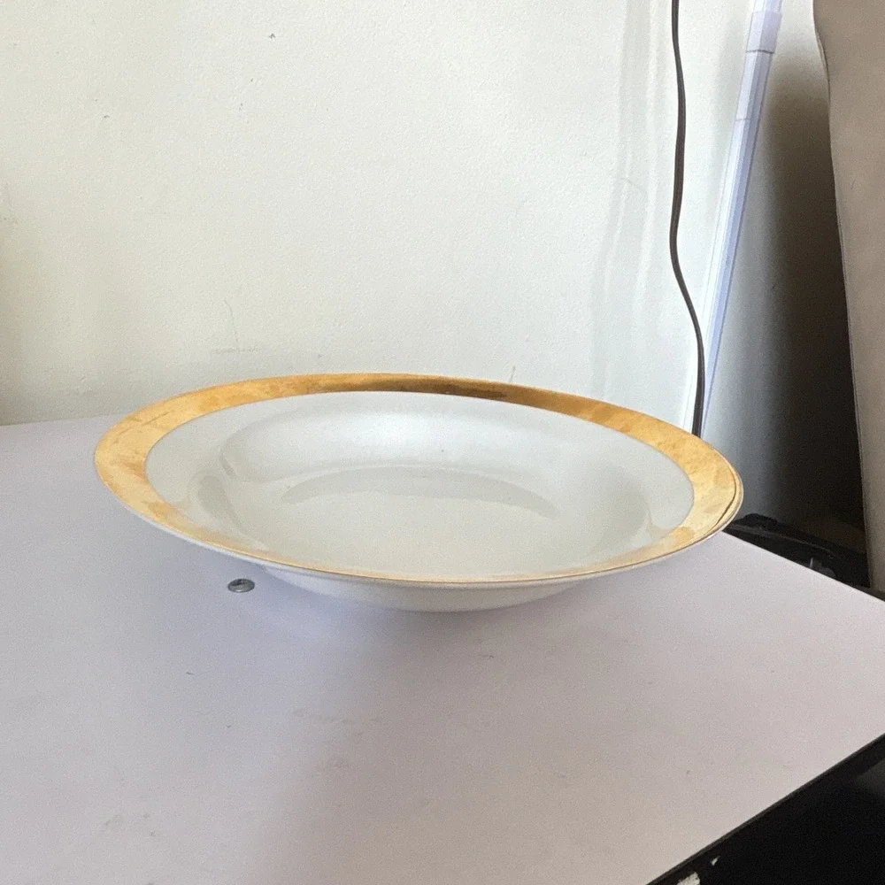 White Round Dinner Plate 10 in, Gold Rim, Shiny Finish, 1 Compartment
